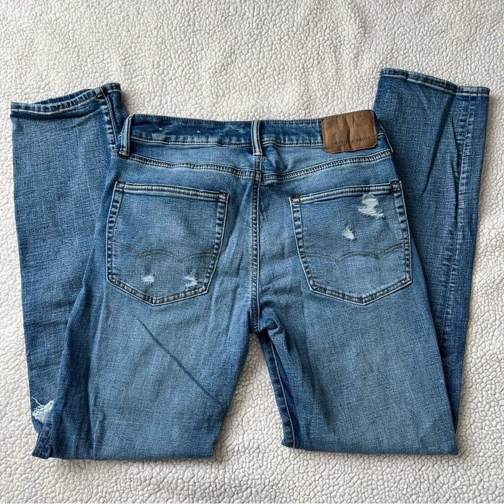 AE Men’s Airflex + Patched Slim Straight Jeans - Picture 5 of 10